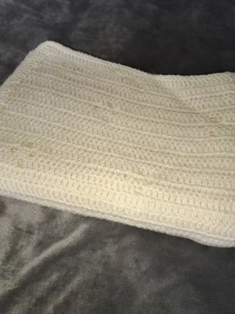 Beautiful hand knitted cream pram/cot blanket