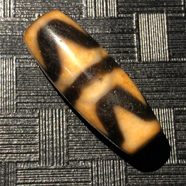 Magic Energy Tibetan old Agate Double tIger teeth Totem dZi Bead Amulet 13*33mm