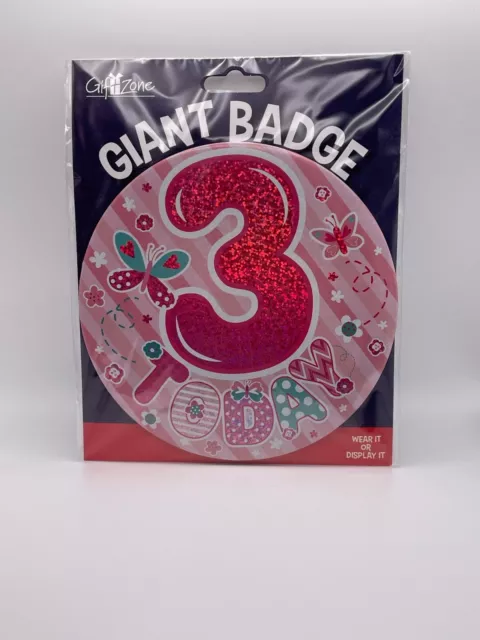 Insignia gigante de tercer cumpleaños