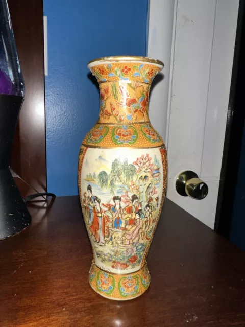 Antique Hand Painted Satsuma Style Oriental Japanese Geisha Porcelain Vase