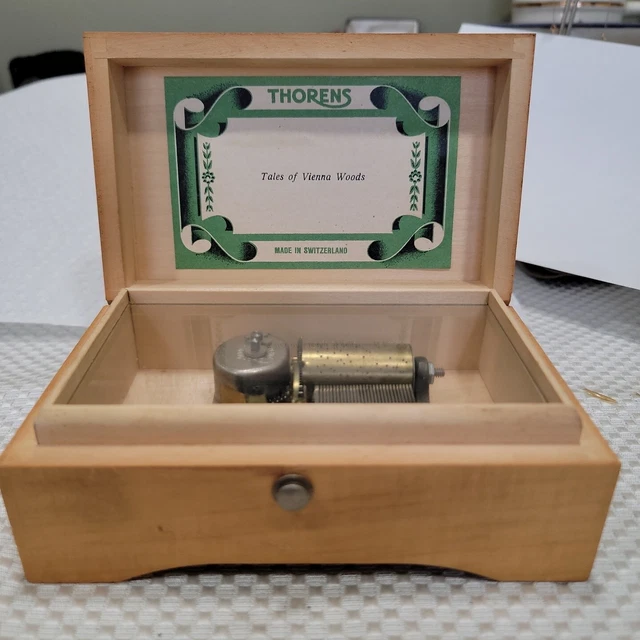 Vintage 4x6 Thorens Swiss music box for parts. pre Reuge? Tales of Vienna Woods Vintage 4x6 Thorens Swiss music box for parts. pre Reuge? Tales of Vienna Woods