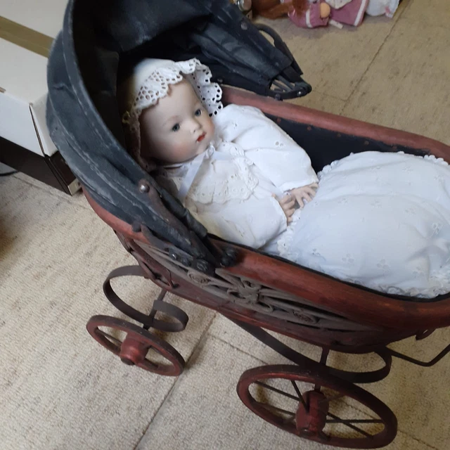 PUPPENWAGEN ANTIK INKL. Babypuppe EUR 70,00 - PicClick DE