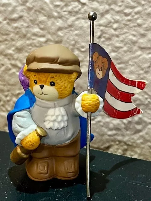 Vintage Enesco Rigg Lucy and Me Bear Explorer Flag Cape Telescope RARE Figurine