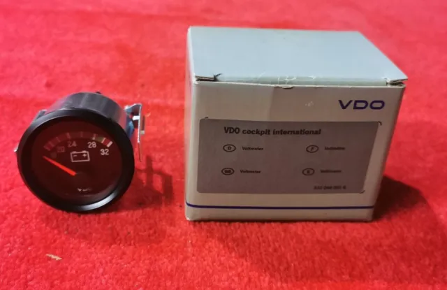 VDO 332040001C – VDO, Voltmeter 18-32V 52mm 24V Schwarz Zusatzinstrument