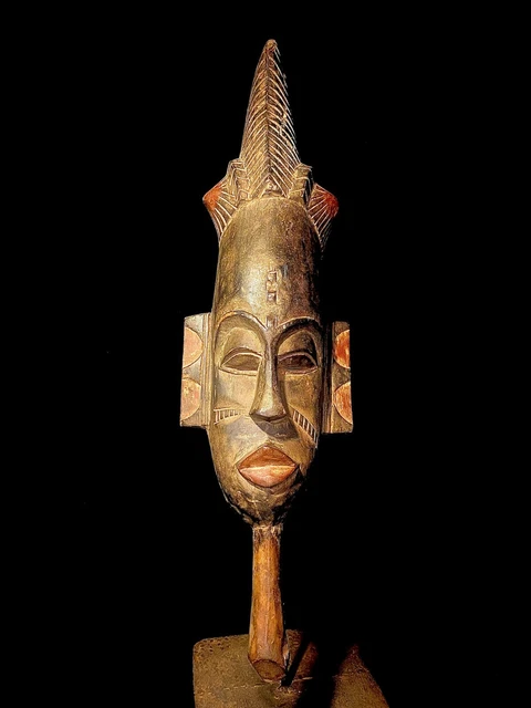 African Tribal Face Mask Wood Hand Carved Wall Hanging Art  face--2219