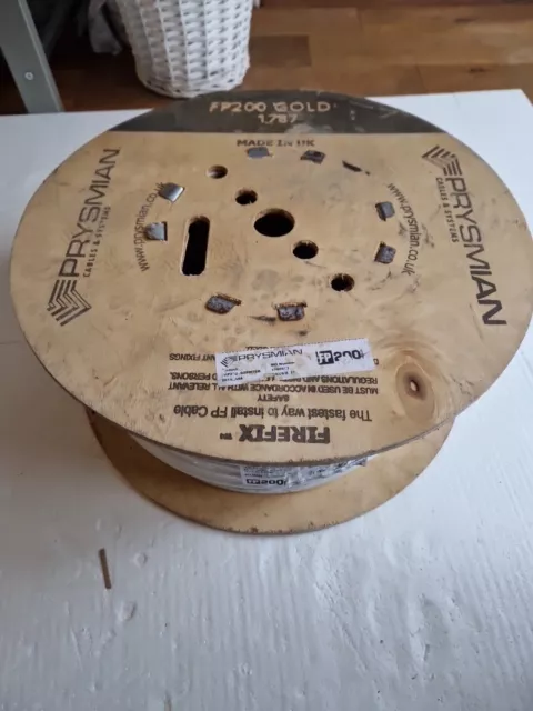 FP200 Cavo Elettrico Oro, 100 Metri, 2x2,5mm +2,5mmE