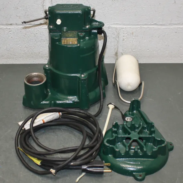 DAMAGED - Zoeller Submersible Sump Pump D98-C, 230V AC, 1 Phase, 1/2 HP
