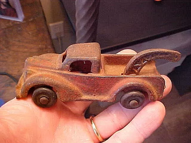 VINTAGE 1930's HUBLEY CAST IRON WRECKER TOY TOW TRUCK All Original & Untouched!