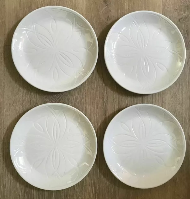 Pottery Barn 4 Mendocino Salad Plates White Floral Dessert Medallion New in Box