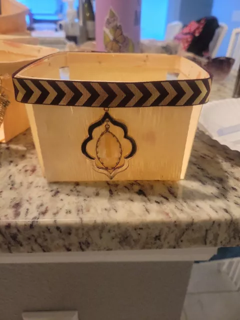 Cesta de regalo hágalo usted mismo - casera