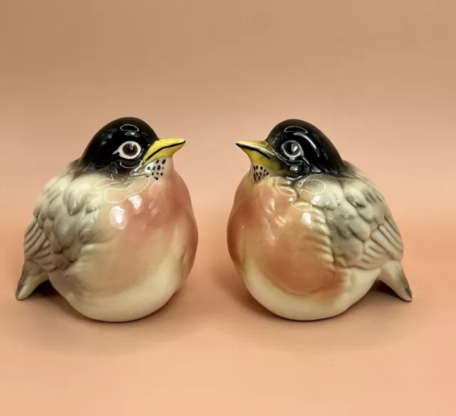 2 HAGEN RENAKER Mama ROBIN D Workshop Ceramic 3.25”  Bird Figurine Monrovia