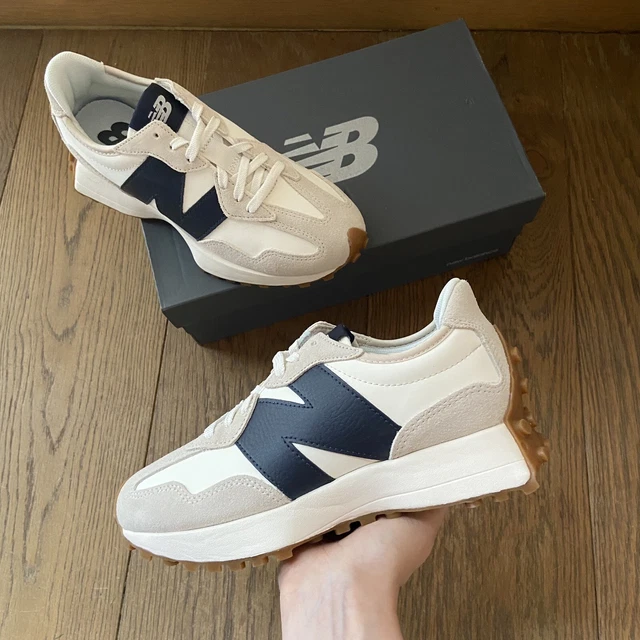 New balance cheap navy 327 trainers