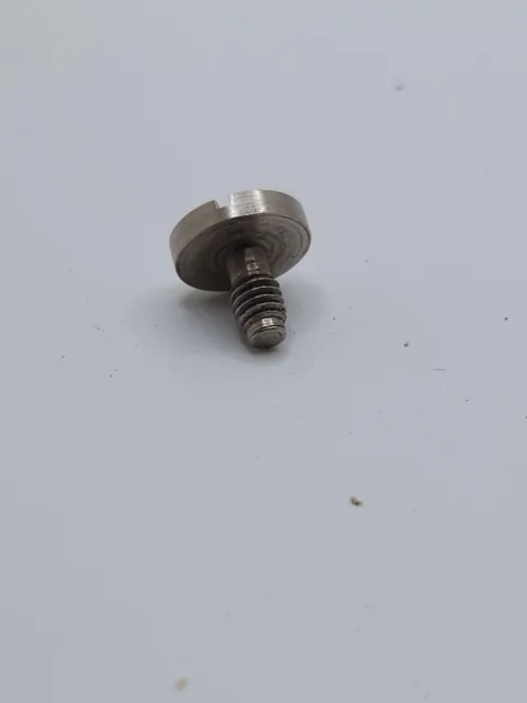 Singer screw for sewing machine buttonholer attachment feed Cover Plate 140526 3