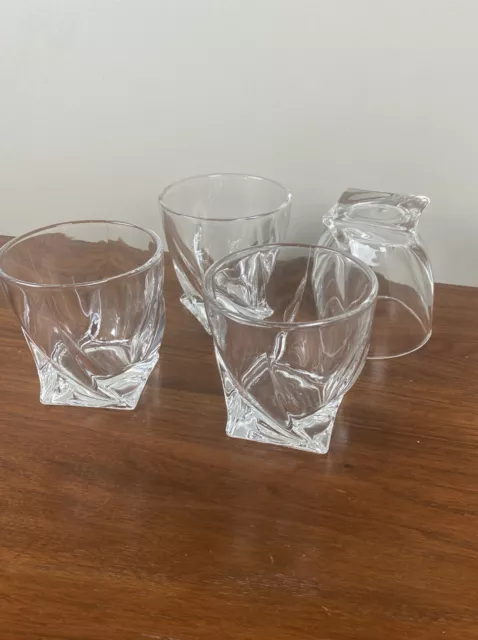 Twist Bottom 3 3/4" Glass Whiskey Rocks Glasses Set of 4 Excellent Cond