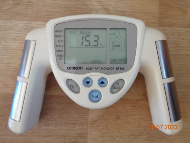 Body Fat Monitor BF306 Omron Mobiles Körperfett-Messgerät BMI