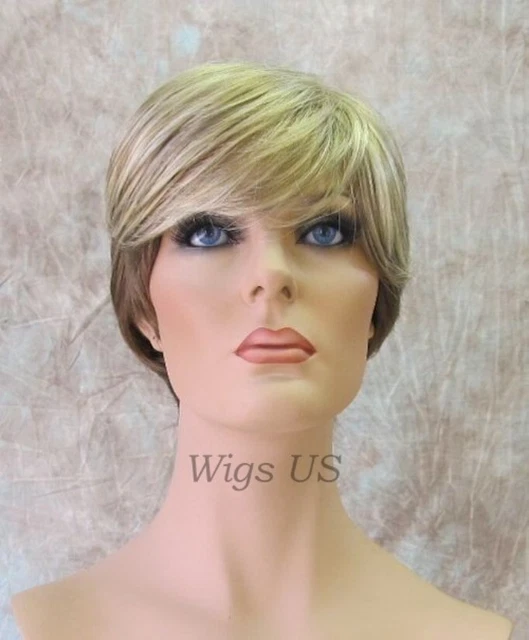 SALE Times Square 18/24B Short Wig 2 Tone Blonde Feathered Bangs Graduated Top