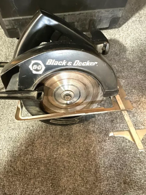 Vintage BLACK & DECKER 7390 7-1/4 Circular Saw Tested