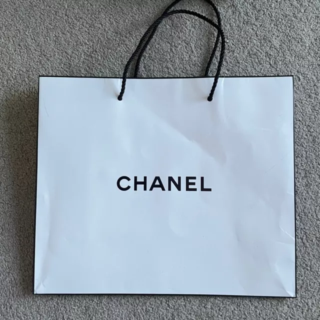AUTHENTIC CHANEL BEAUTY Shopping Bag Paper Bag Gift Bag Empty Mini Size  £4.99 - PicClick UK