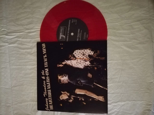 7 HEARTBREAKERS ONE Track Mind / Cant Keep My Eyes 2094137