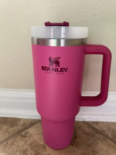 Stanley quencher 40 oz in camellia (hot pink/ Barbie pink) new release!
