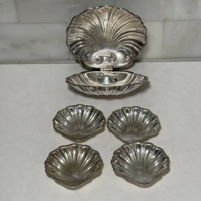 Vtg Canterbury Silver Plated Clam Shell Hinge Butter Dish W/ 4 Mini Butter Pats