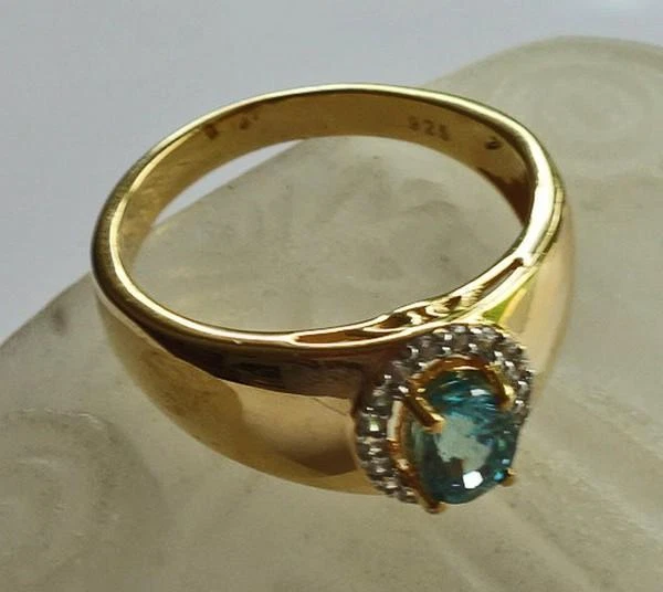 *Ring mit blauen Topas und Zirkonias in 925 Silber vergoldet Damen Finger Gr.63