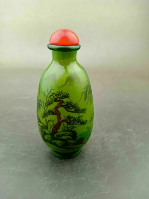 Exquisite Chinese interior painted green glass snuff bottle