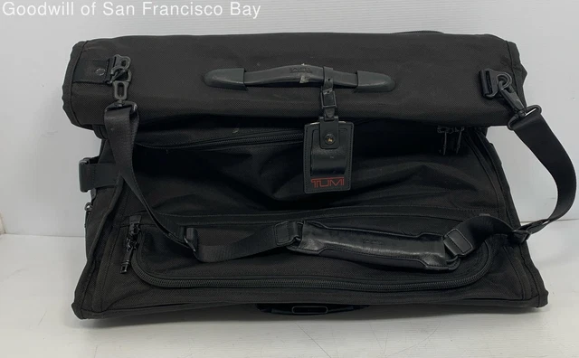 Tumi Garment Bag Carry On Travel Luggage Adjustable Shoulder Strap Zipper Black