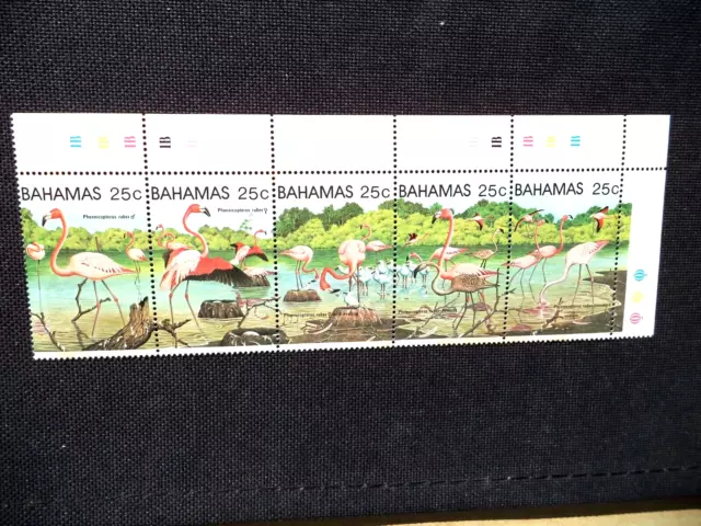 Bahamas - 1982 - Se-Tenant Mnh Set (Greater Flamingos)