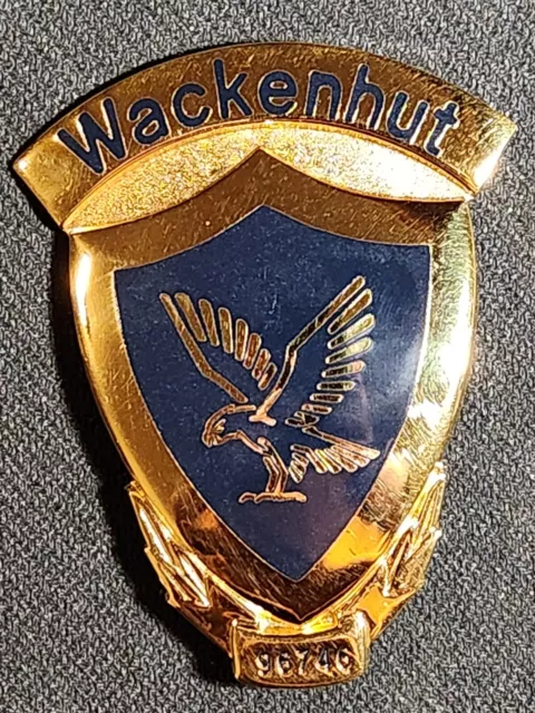 Vintage Wackenhut Security Metal Badge #96746 Rare (KA14)