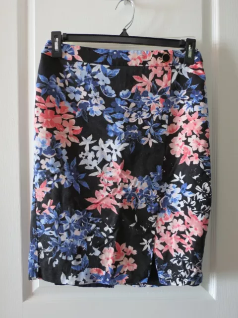 Talbots Cotton Blend Blue Red Floral Knee Length Pencil Skirt w/ Button Decor 8