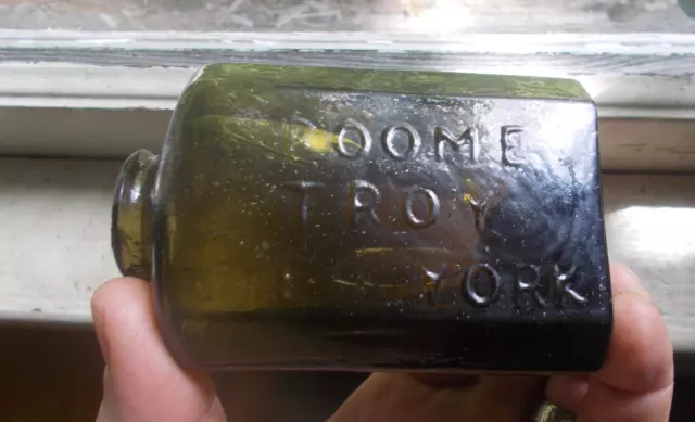 OPEN PONTIL E.ROOME TROY NEW YORK OLIVE GREEN 1840s SNUFF BOTTLE ATTIC FIND!