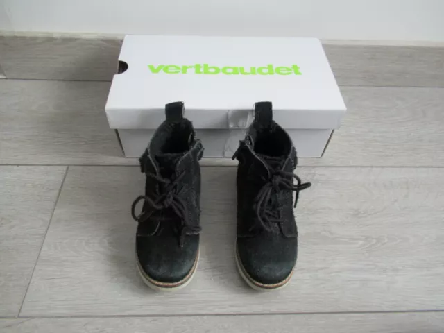 Bottines fourrées noir à lacets et fermeture éclair Taille 24 Vertbaudet