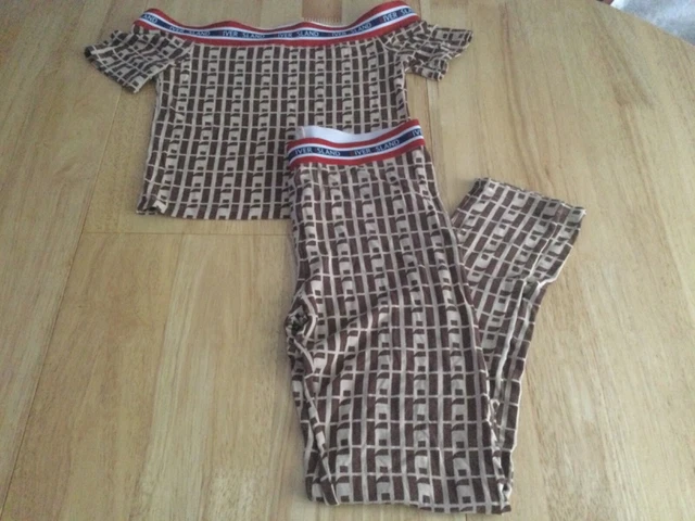 Girls River Island age 9-10 years leggings crop top set co ord  logo waistband 6