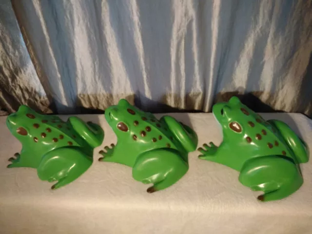 Rare Vintage Union Products Hard Plastic Hollow Frog Blow Molds (2000) Lot of 3