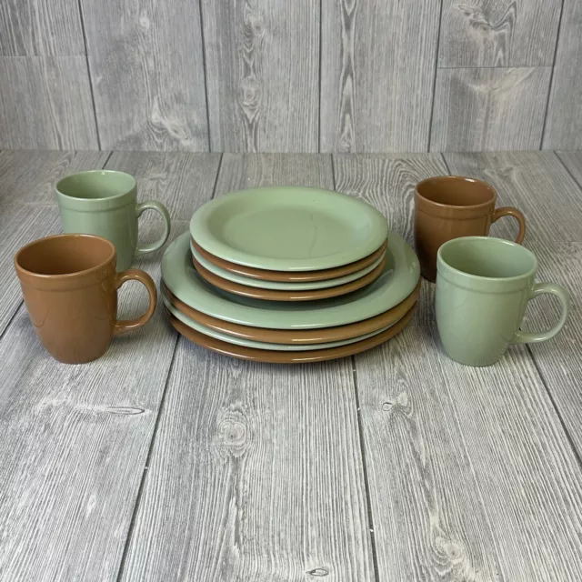 Gibson Stoneware 12 Pc Dinner Set 4 Dinner Plates, Salad Plates Mugs Sage