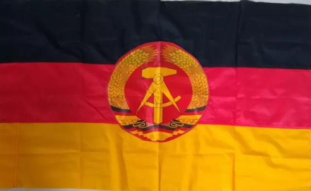 EAST GERMAN/DDR Official State building large ceramonial flag (2metre) 2