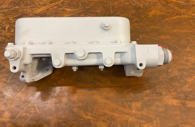 CAT 3208 Marine Diesel Engine Core as Oil Cooler 1W6720 / 9L6251 w/ Cover 9N3595 CAT 3208 Marine Diesel Engine Core as Oil Cooler 1W6720 / 9L6251 w/ Cover 9N3595