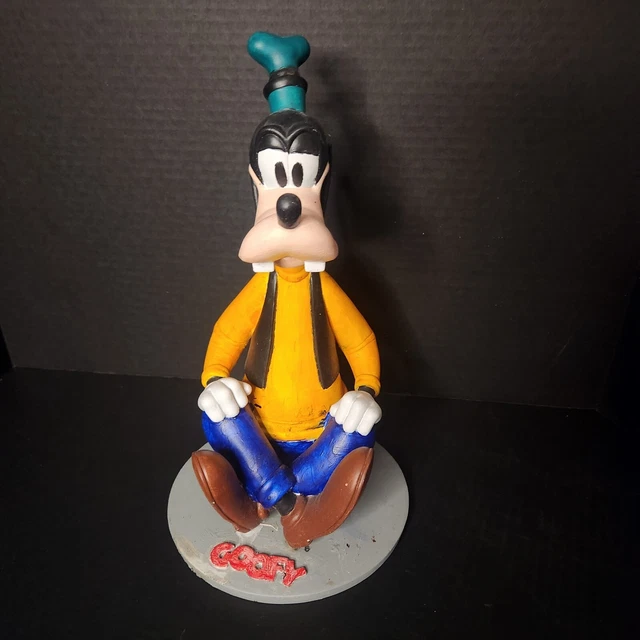 RARE DISNEY GOOFY Garden Statue 13" Yard Decor Figure Large Figurine
