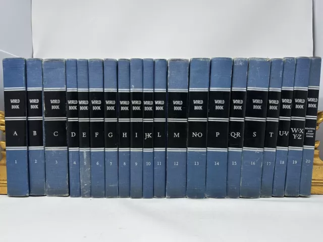 Vintage ~ World Book Encyclopedia 1960 ~ Complete Set + Reading And Study Guide