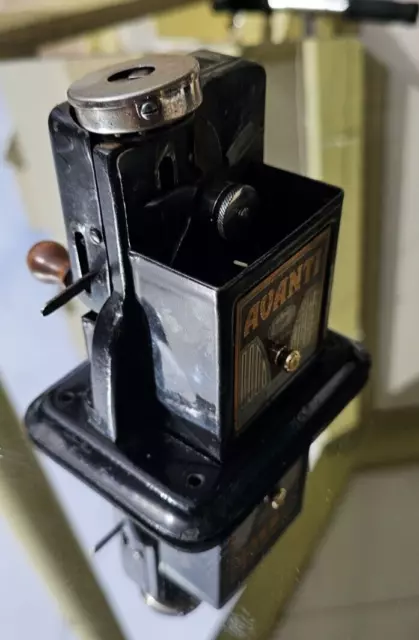 AVANTI 1923 Anspitzer Spitzmaschine, german vintage pencil sharpener 3