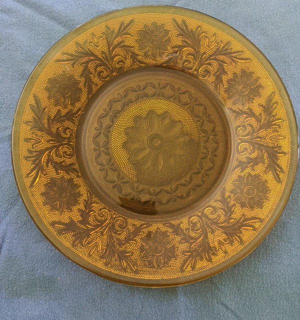 Vintage ANCHOR HOCKING Sandwich Desert Gold 9” Dinner Plate,1961 -1964
