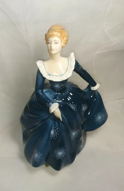 ROYAL DOULTON "Fragrance" Porcelain Figurine HN 2334 Copyright 1965 Great Shape