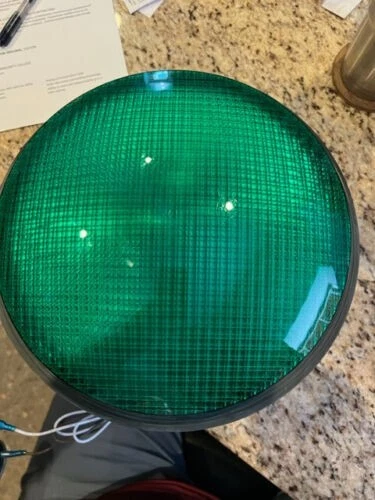 Leotek Traffic Light Lamp GREEN Color TSL-08G-LX-IL6-A1-P2 - You get ONE LAMP