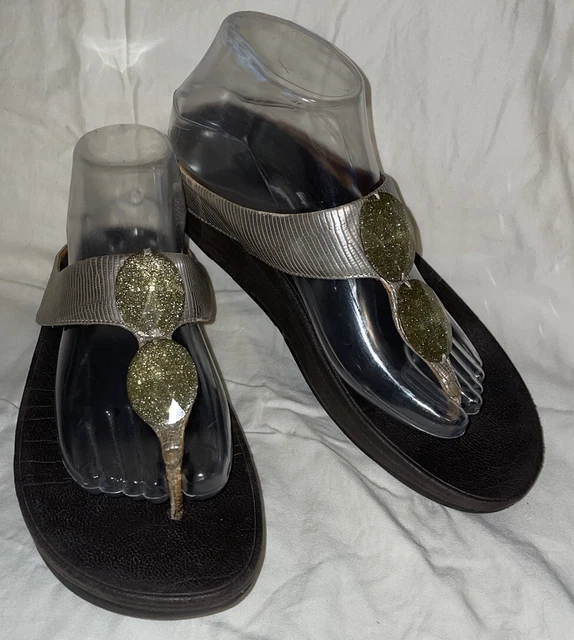 FitFlop Sz 8 PIERRA Jewelled Metallic Gold Flip Flops Thong Post-Toe Sandals