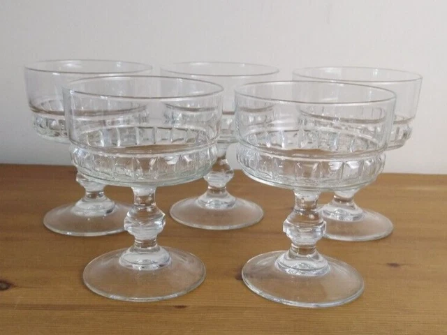 Vintage Champagne Coupe ,Cocktail Glasses ,Dessert Dishes x5  175ml, French, 70s