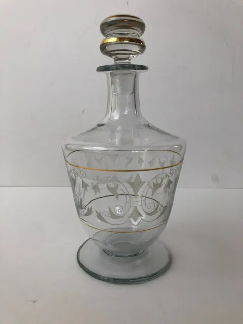 Carafe à vin en verre avec décor peinture filigrane en or