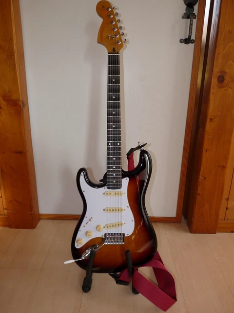 Fender Stratocaster 70'S Replica Gaucher