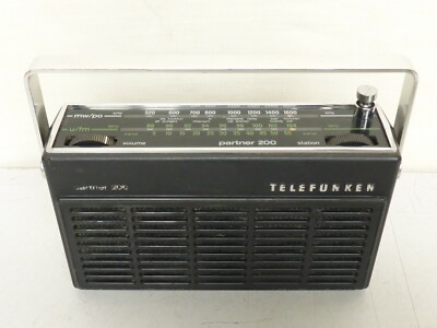 Grundig Ancien Petit Radio Grundig Mini Boy 400 Comme Défectueux 