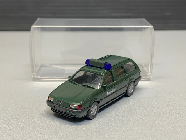 Herpa MiniKit VW Passat Variant Scala 1:87 - Kit Modellistico Da Assemblare Senza Colla Per Collezionisti - 2